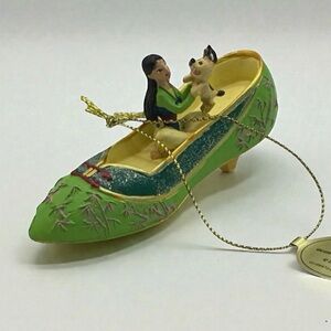Retired Disney Mulan “Be True to Your Heart” Bradford Exchange Ornament